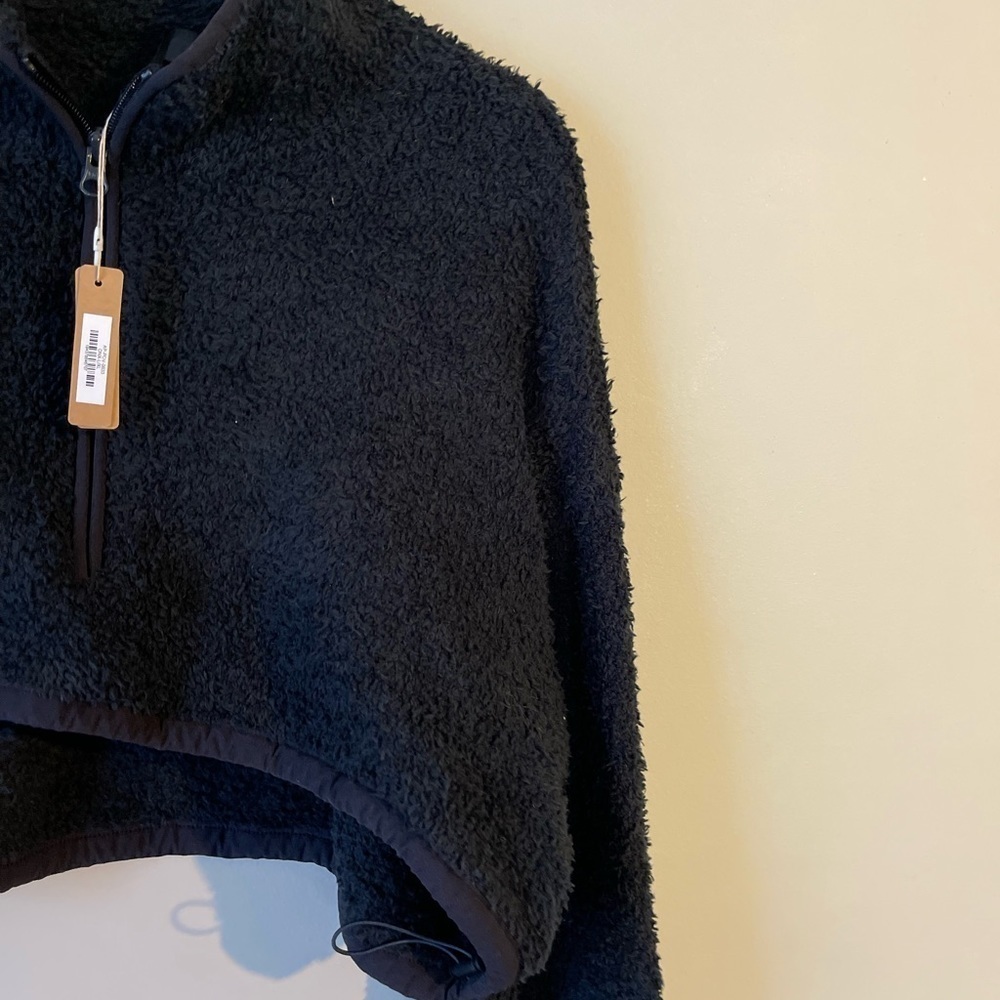 SKIMS Cozy Knit Cropped Pullover Black - Picture 3 of 12
